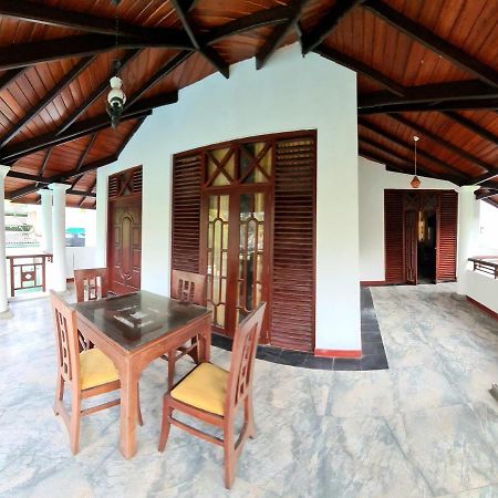 Golden Relax Villa With Pool, Restaurant & European Service Eramudugaha Екстер'єр фото