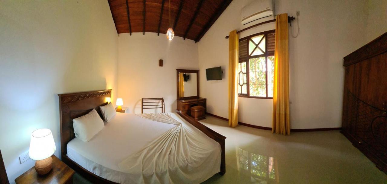 Golden Relax Villa With Pool, Restaurant & European Service Eramudugaha Екстер'єр фото
